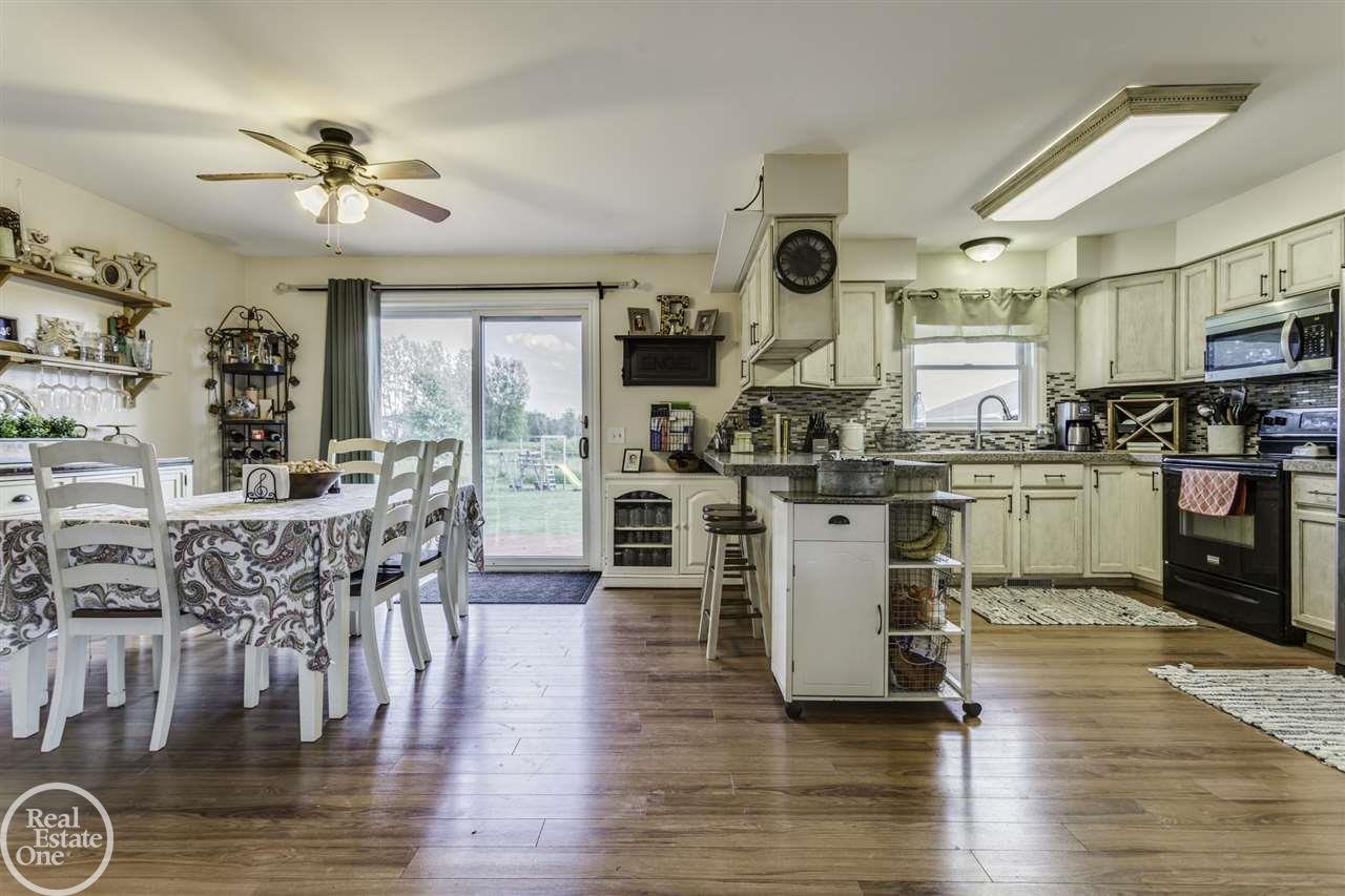 12279 Dunn Road Memphis, MI 48041 - Photo 11 of 40 50015897-11.JPG