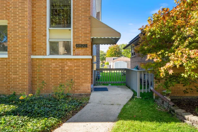 $749,900 | 8822 Forestview Road, Evanston, IL 60203