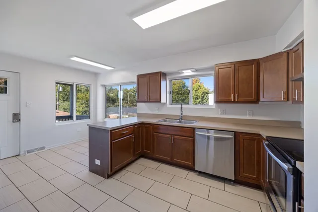 $749,900 | 8822 Forestview Road, Evanston, IL 60203