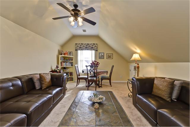 1022 Golf View Way Spring Hill, TN 37174 - Photo 14 of 20 Gallery Image 14