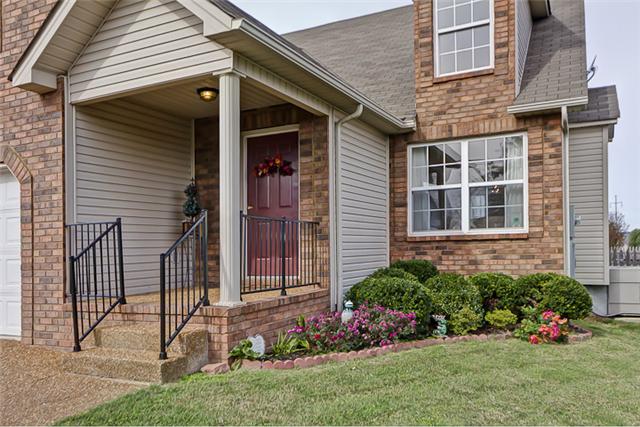 1022 Golf View Way Spring Hill, TN 37174 - Photo 2 of 20 Gallery Image 2