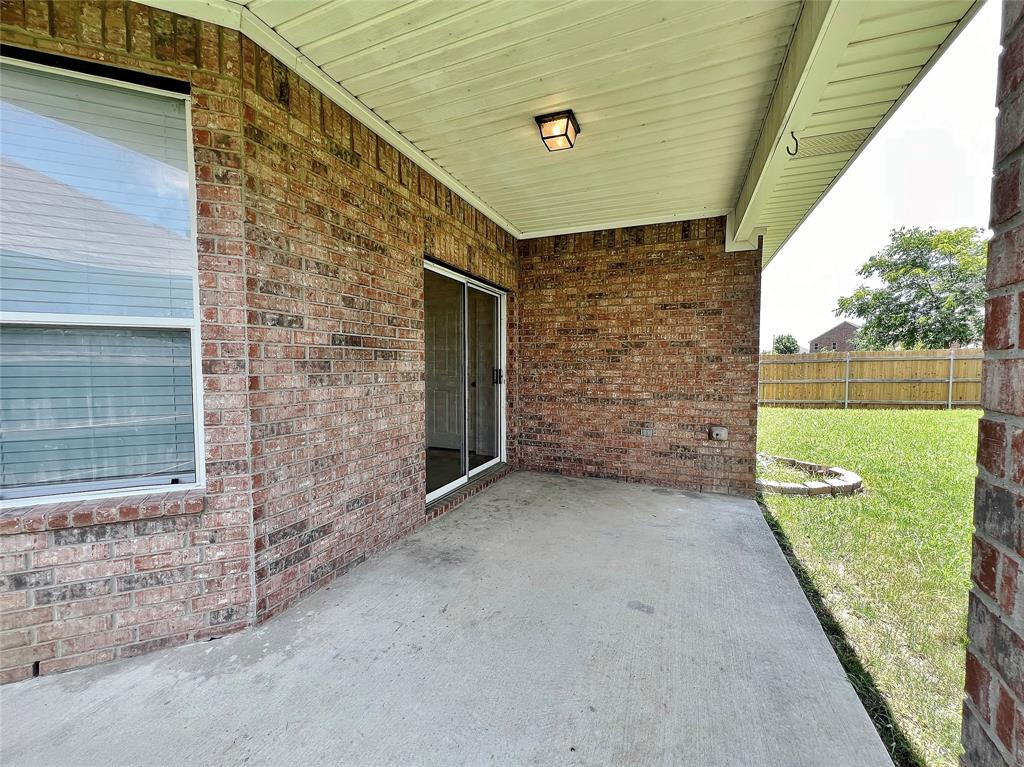 8000 Ranchvale Lane Arlington, TX 76002 - Photo 16 of 18