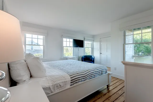$8,995,000 | 3 & 3a Reeds Way, Nantucket, MA 02554