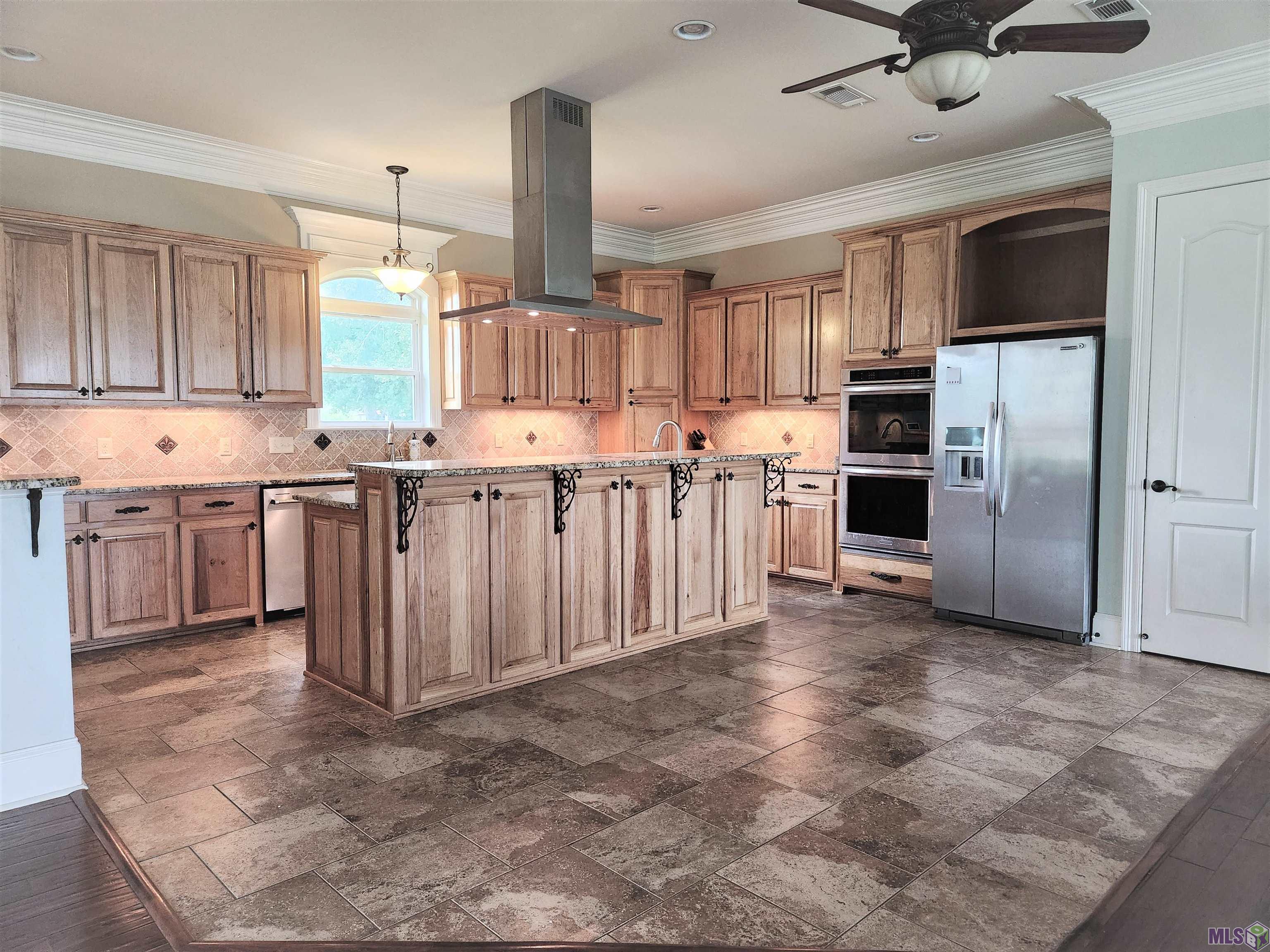 12463 Beco Road St. Amant, LA 70774 - Photo 7 of 30 Gallery Image 7