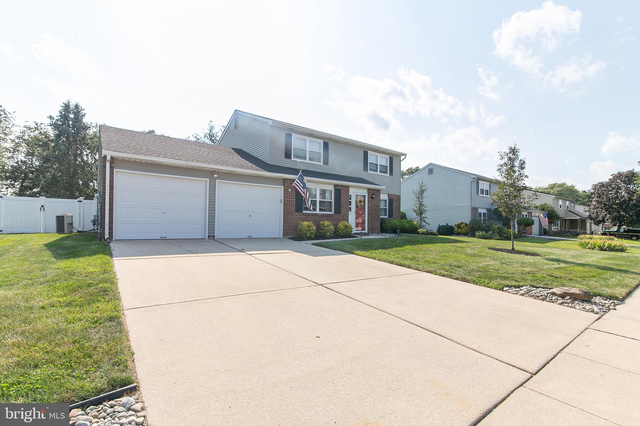77 Hartford Road Sewell, NJ 08080 - Photo 3 of 42
