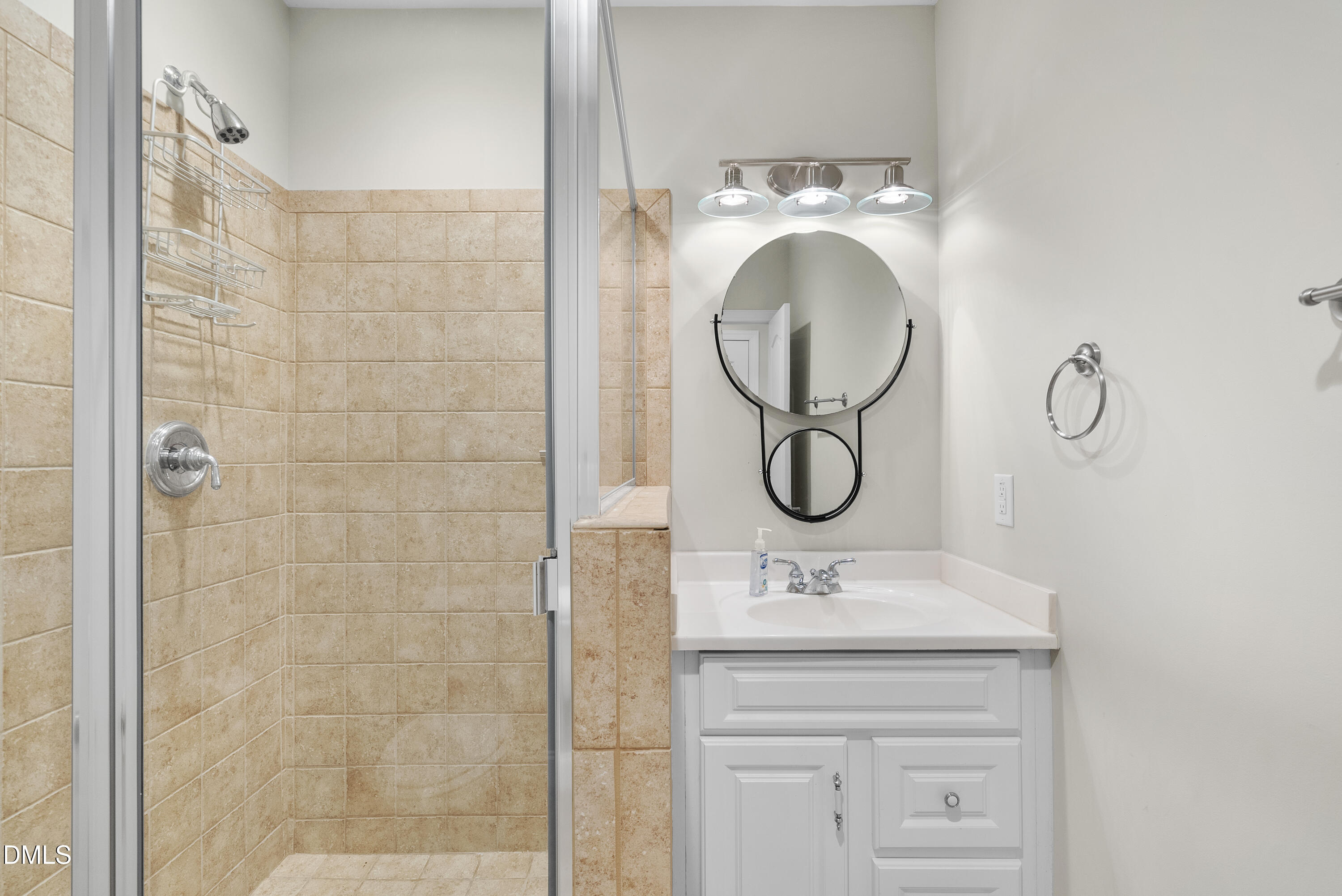 8110 Lloyd Allyns Way Raleigh, NC 27615 - Photo 52 of 66 DSC07360