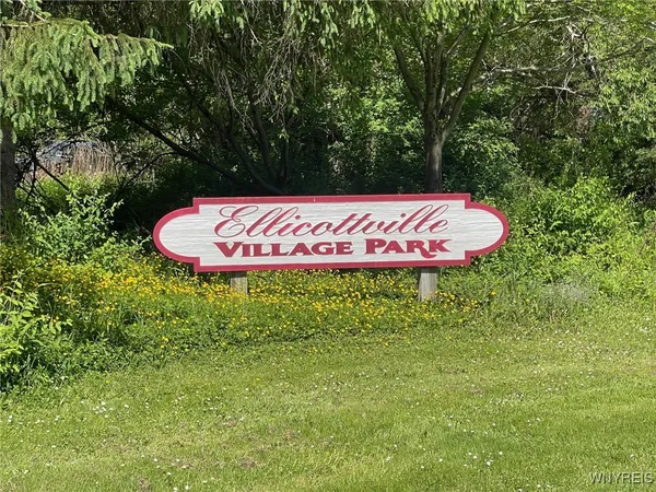 $184,900 | 21 Parkside Drive, Ellicottville, NY 14731