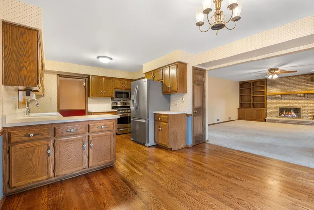 $899,000 | 3927 Linden Avenue, Western Springs, IL 60558