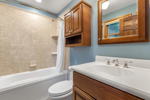 $899,000 | 3927 Linden Avenue, Western Springs, IL 60558