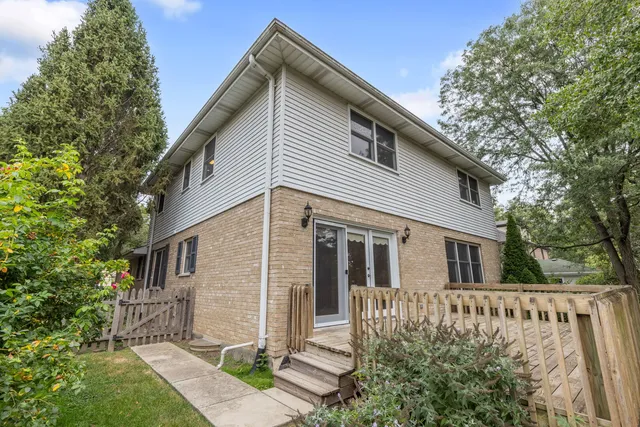 $899,000 | 3927 Linden Avenue, Western Springs, IL 60558