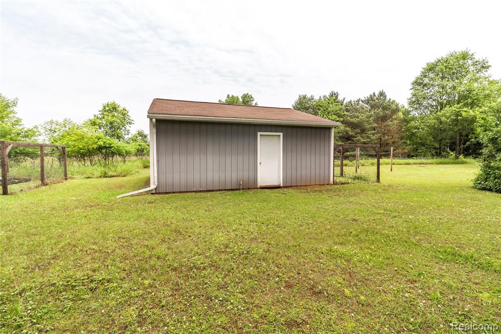 4898 Mt Morris Road Columbiaville, MI 48421 - Photo 48 of 60