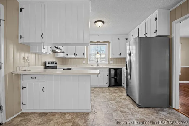 $299,900 | 6319 Whitehall Drive, Fayetteville, NC 28303