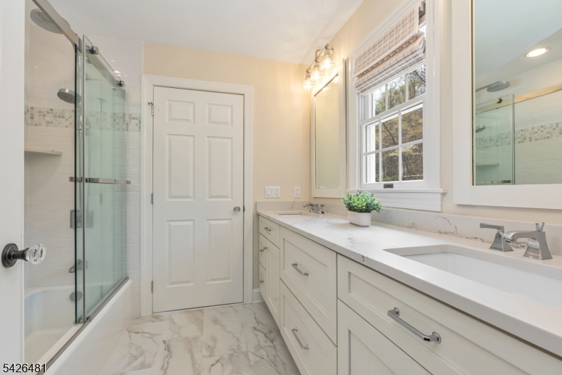 5 Cotswold Lane Warren, NJ 07059 - Photo 23 of 44