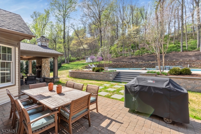 5 Cotswold Lane Warren, NJ 07059 - Photo 31 of 44