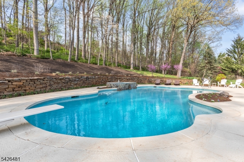 5 Cotswold Lane Warren, NJ 07059 - Photo 33 of 44