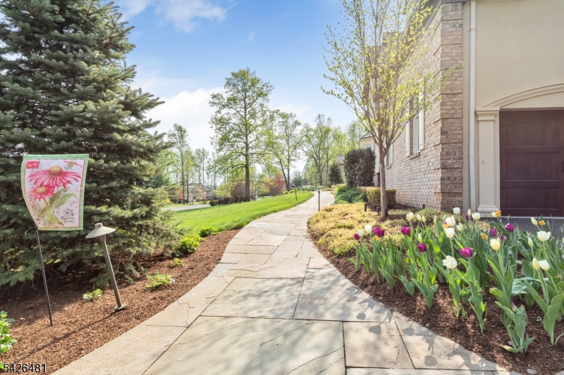 5 Cotswold Lane Warren, NJ 07059 - Photo 38 of 44