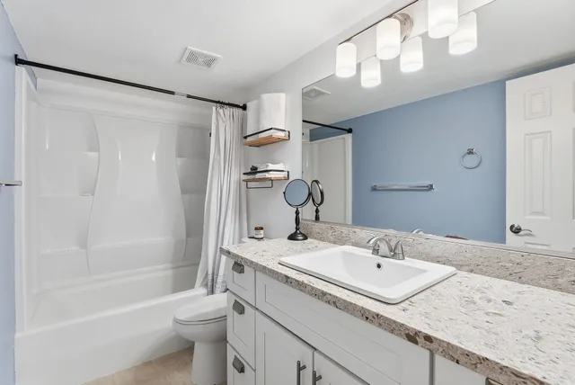 $229,000 | 305 South Liberty Lake Road, Unit 1, Liberty Lake, WA 99019