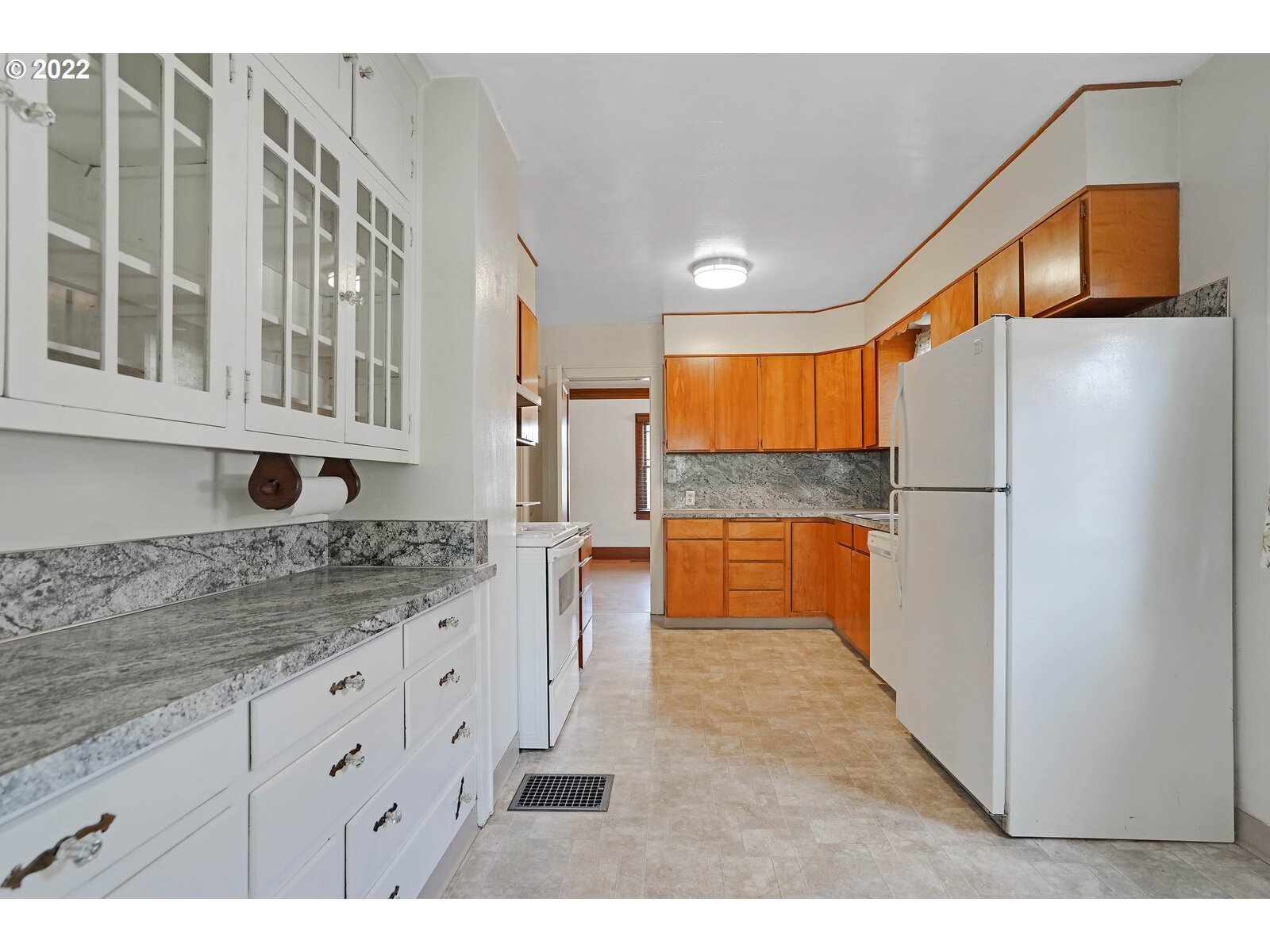 440 17th Street Northeast Salem, OR 97301 - Photo 11 of 32 a kitchen with stainless steel appliances granite countertop a refrigerator and a sink