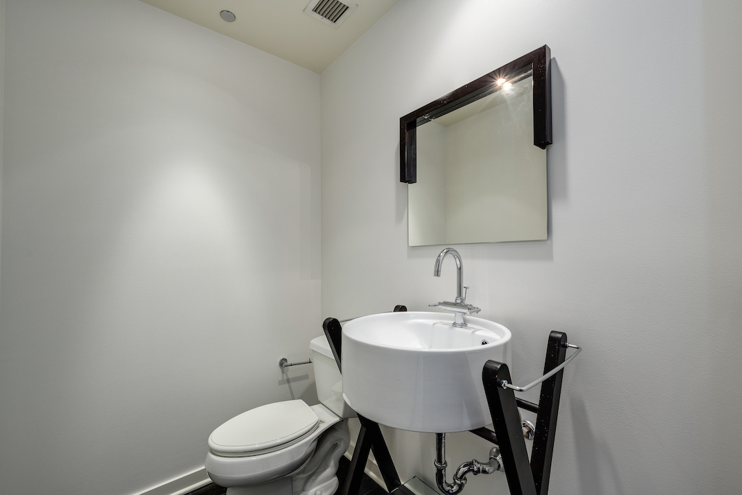 333 North Canal Street, Unit 3404 Chicago, IL 60606 - Photo 16 of 47