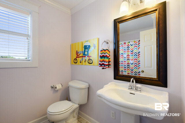 31671 Hagendorfer Road Lillian, AL 36549 - Photo 18 of 26 Upstairs bath