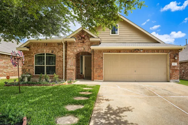$325,000 | 122 Sandstone Trail, Buda, TX 78610