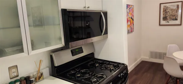 $289,900 | 1240 Barton Hills Drive, Unit 102, Austin, TX 78704