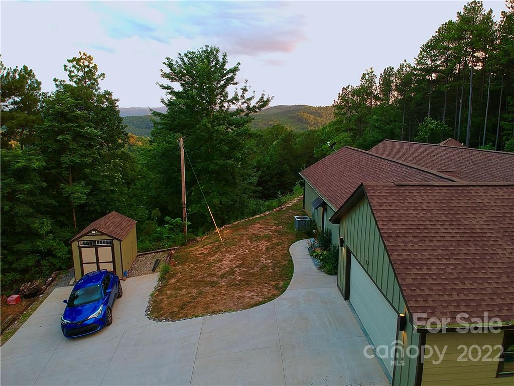 3353 Rock Creek Road Morganton, NC 28655 - Photo 6 of 45 Gallery Image 6