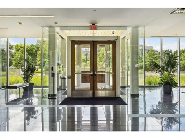 $325,000 | 8161 33rd Avenue South, Unit W 509, Bloomington, MN 55425