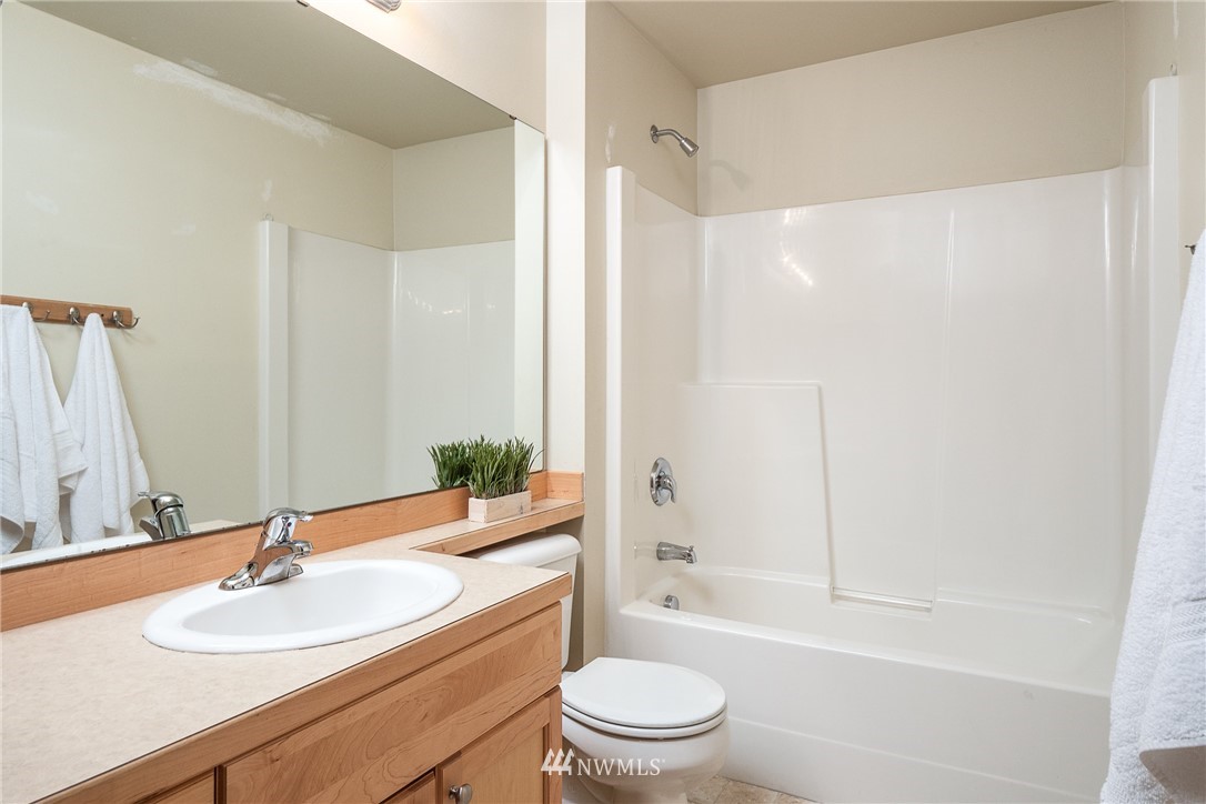 19302 25th Avenue Southeast Bothell, WA 98012 - Photo 15 of 19