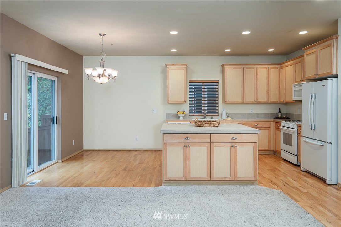 19302 25th Avenue Southeast Bothell, WA 98012 - Photo 6 of 19