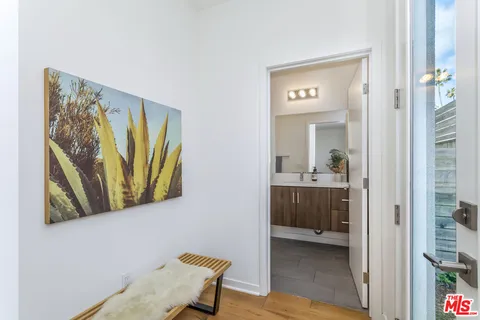 $1,399,000 | 1433 Waterloo Street, Los Angeles, CA 90026