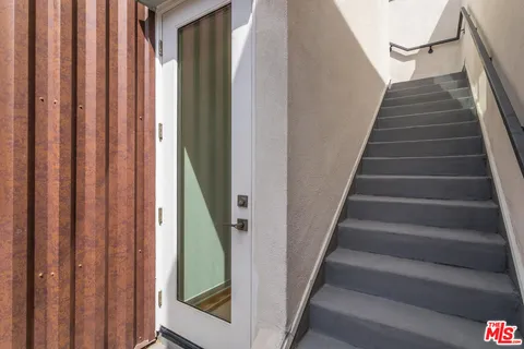 $1,399,000 | 1433 Waterloo Street, Los Angeles, CA 90026