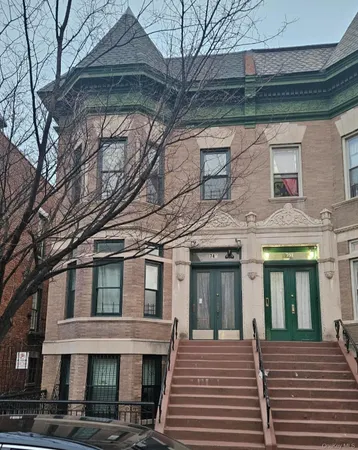 $3,400 | Undisclosed Address | Longwood