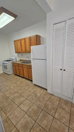 $3,400 | Undisclosed Address | Longwood