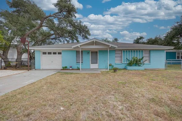 $1,900 | 1330 Red Bird Street, Rockport, TX 78382