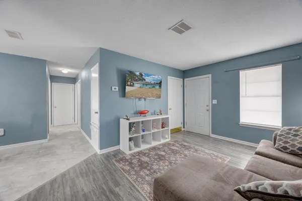 $1,900 | 1330 Red Bird Street, Rockport, TX 78382