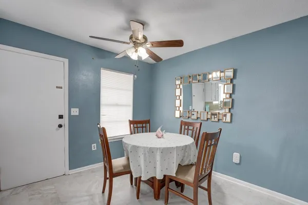 $1,900 | 1330 Red Bird Street, Rockport, TX 78382