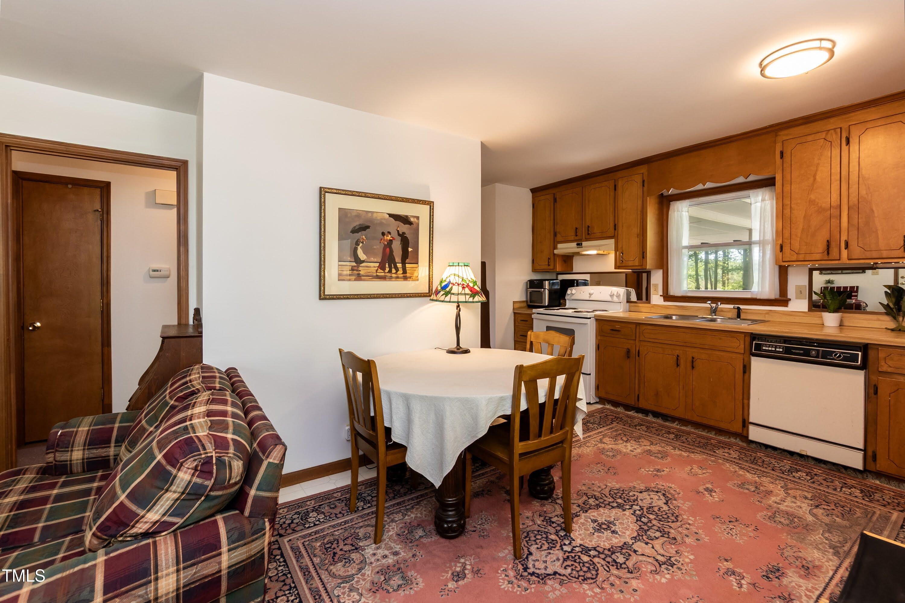 449 Hill Road Franklinton, NC 27525 - Photo 47 of 75 Guest Dining 01