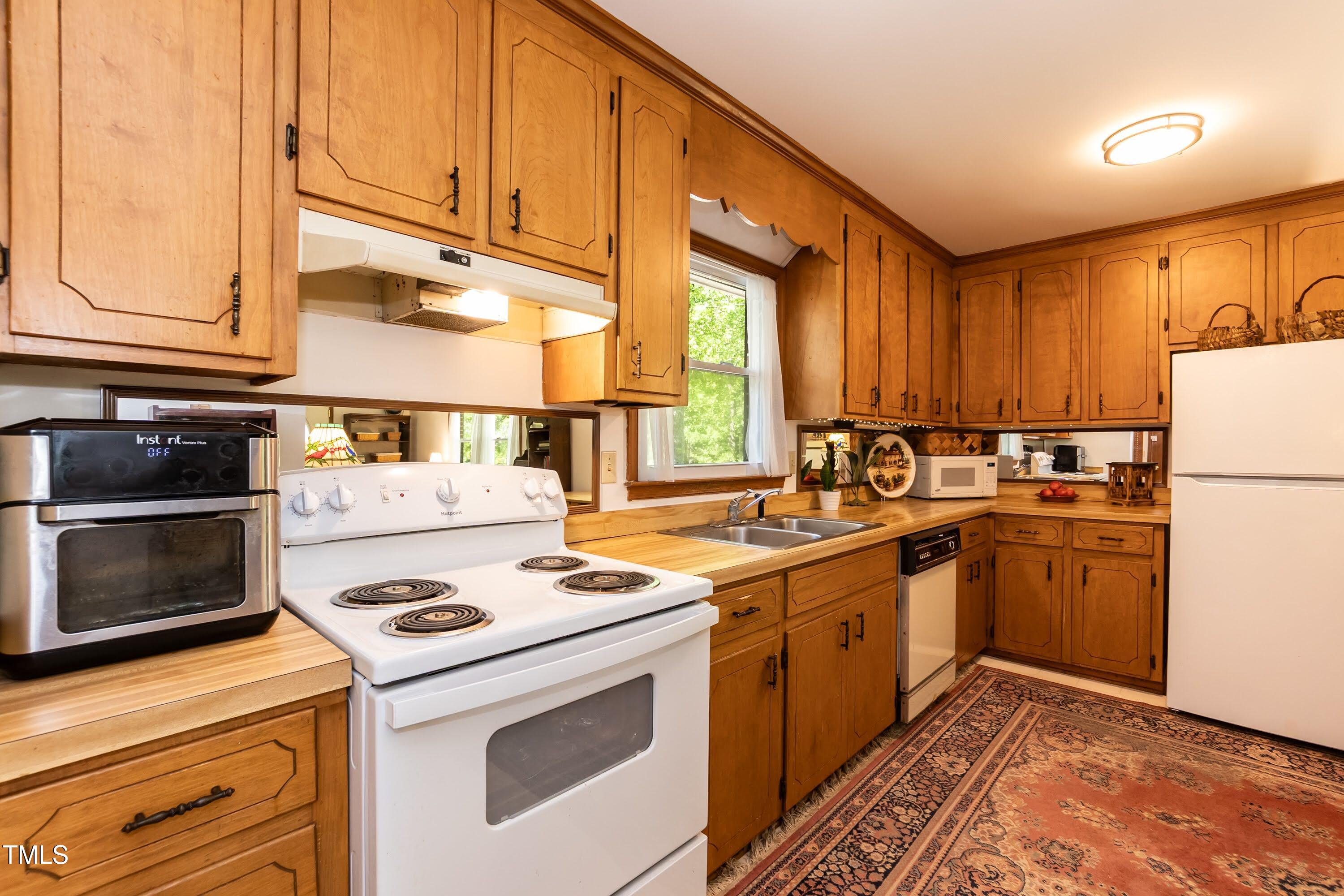 449 Hill Road Franklinton, NC 27525 - Photo 52 of 75 Guest Kitchen 03