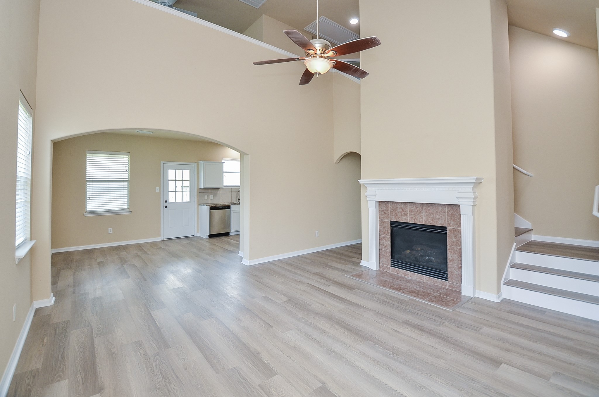 4127 Chablis Ridge Court Katy, TX 77449 - Photo 10 of 32