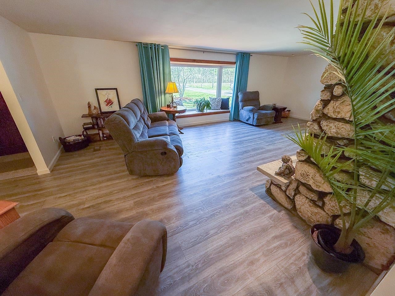 4121 West Shaffer Road Coleman, MI 48618 - Photo 5 of 36 Gallery Image 5