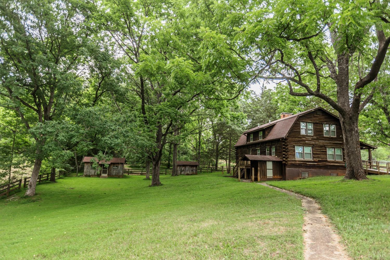 405 Moonlight Road Appomattox, VA 24522 - Photo 8 of 50 Gallery Image 8