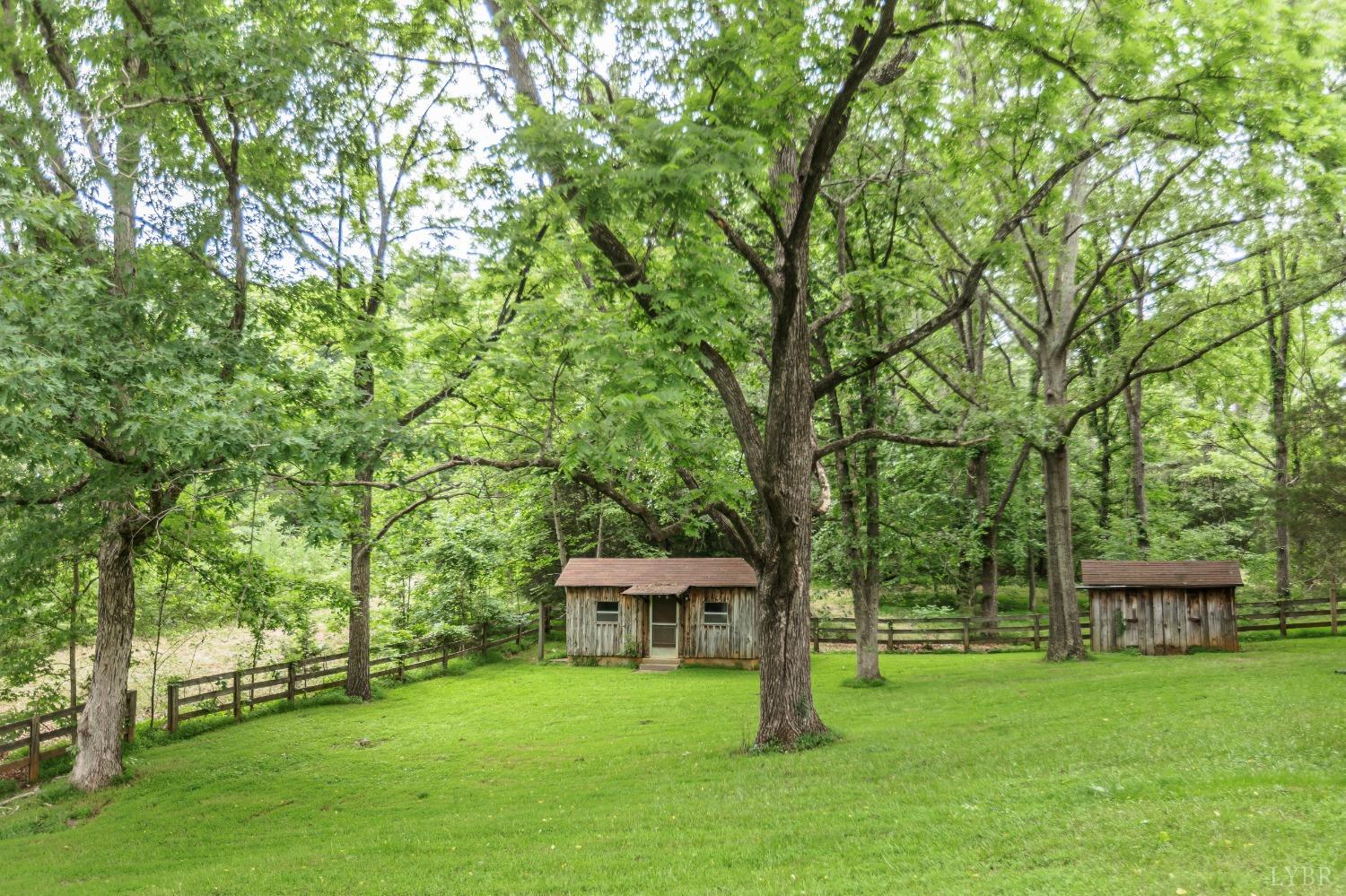 405 Moonlight Road Appomattox, VA 24522 - Photo 9 of 50 Gallery Image 9