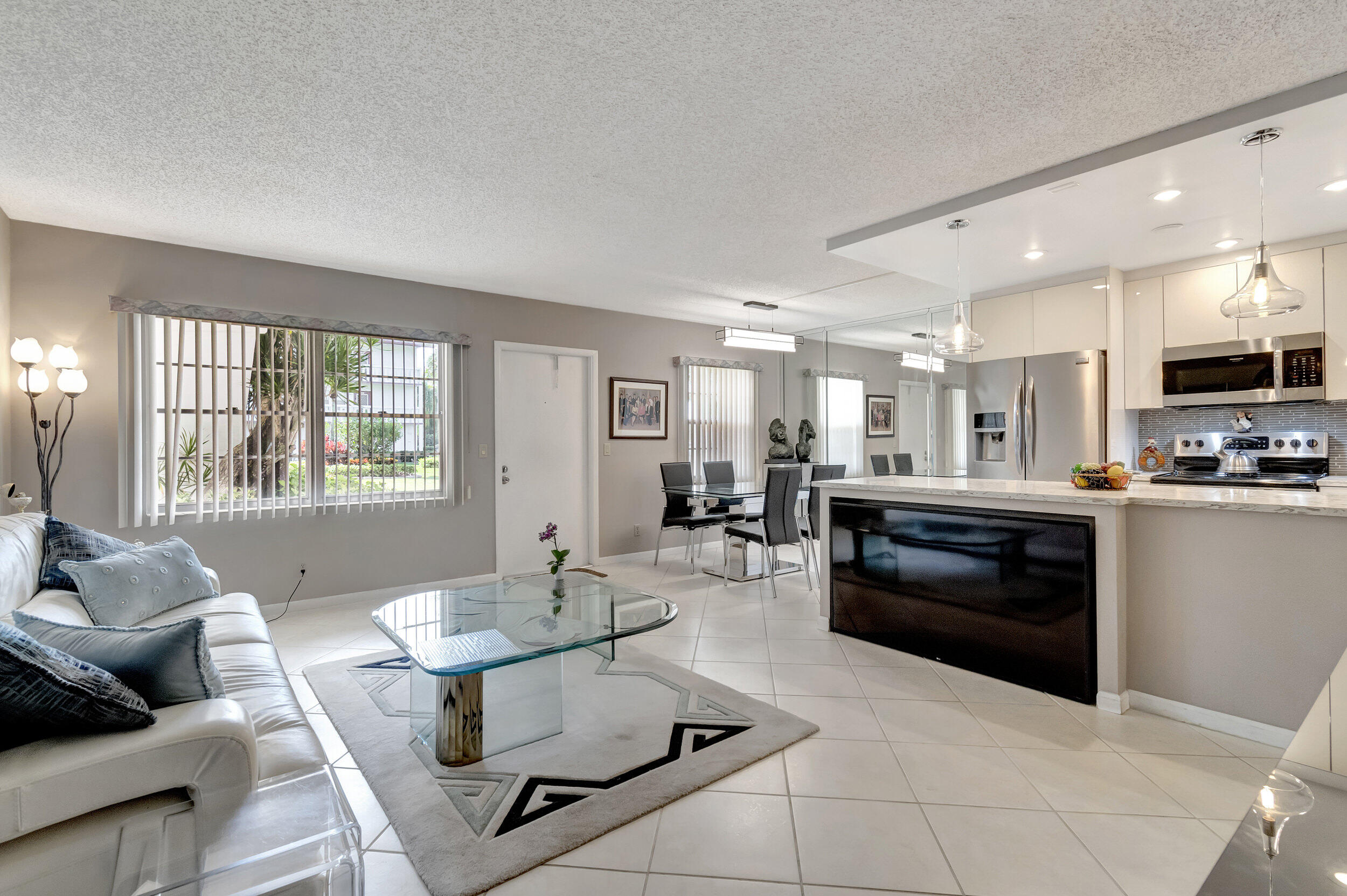 338 Fanshaw I Boca Raton, FL 33434 - Photo 6 of 57 11_dsc_1929