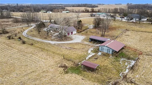 $400,000 | 1755 Southwest 214th Street, Plattsburg, MO 64477