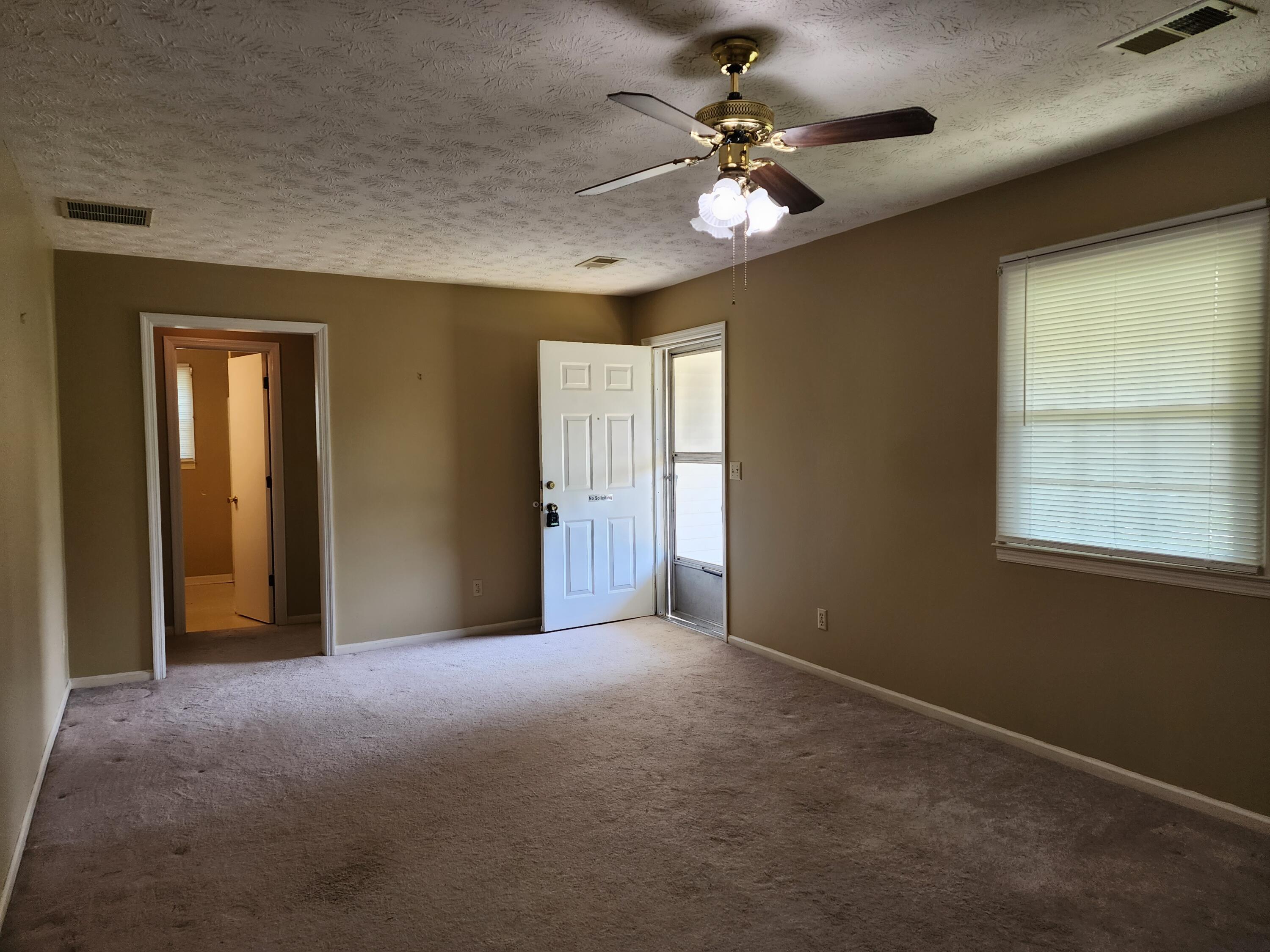 1479 Moberly Road Richmond, KY 40475 - Photo 12 of 26 20220915_135055