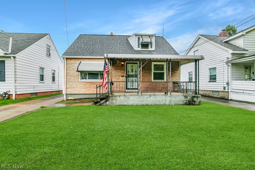 1535 Mapledale Road Wickliffe, OH 44092 - Photo 1 of 25 Gallery Image 1
