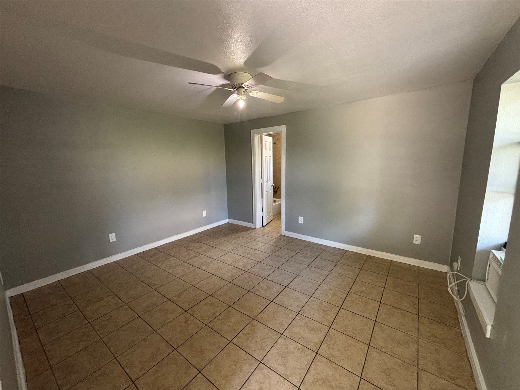 2013 Eubanks Street, Unit 9 Houston, TX 77093 - Photo 3 of 9