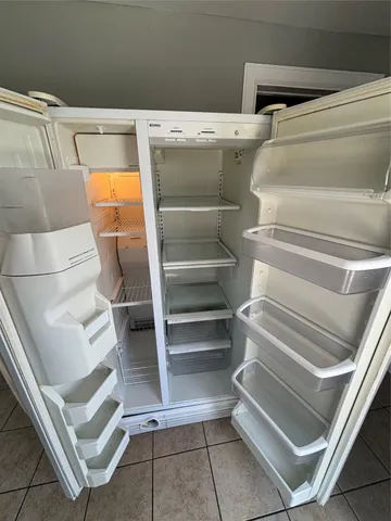 $950 | 2013 Eubanks Street, Unit 9, Houston, TX 77093