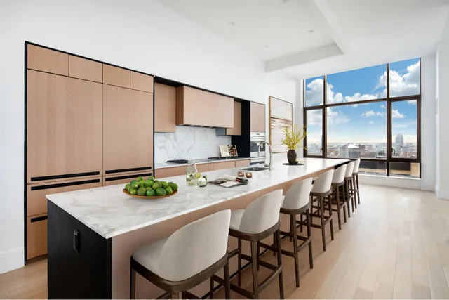 $9,995,000 | 215 East 19th Street, Unit 17D | Gramercy